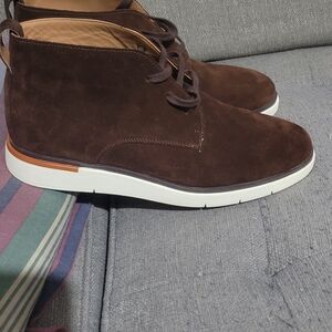 Allen Edmonds Dark Brown Suede Chukka Boots